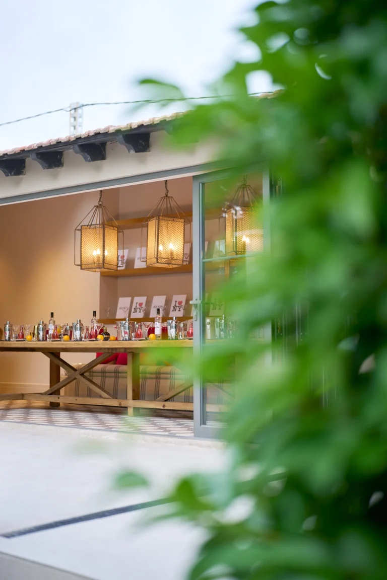 Masterclass de coctelería — barra exterior en finca